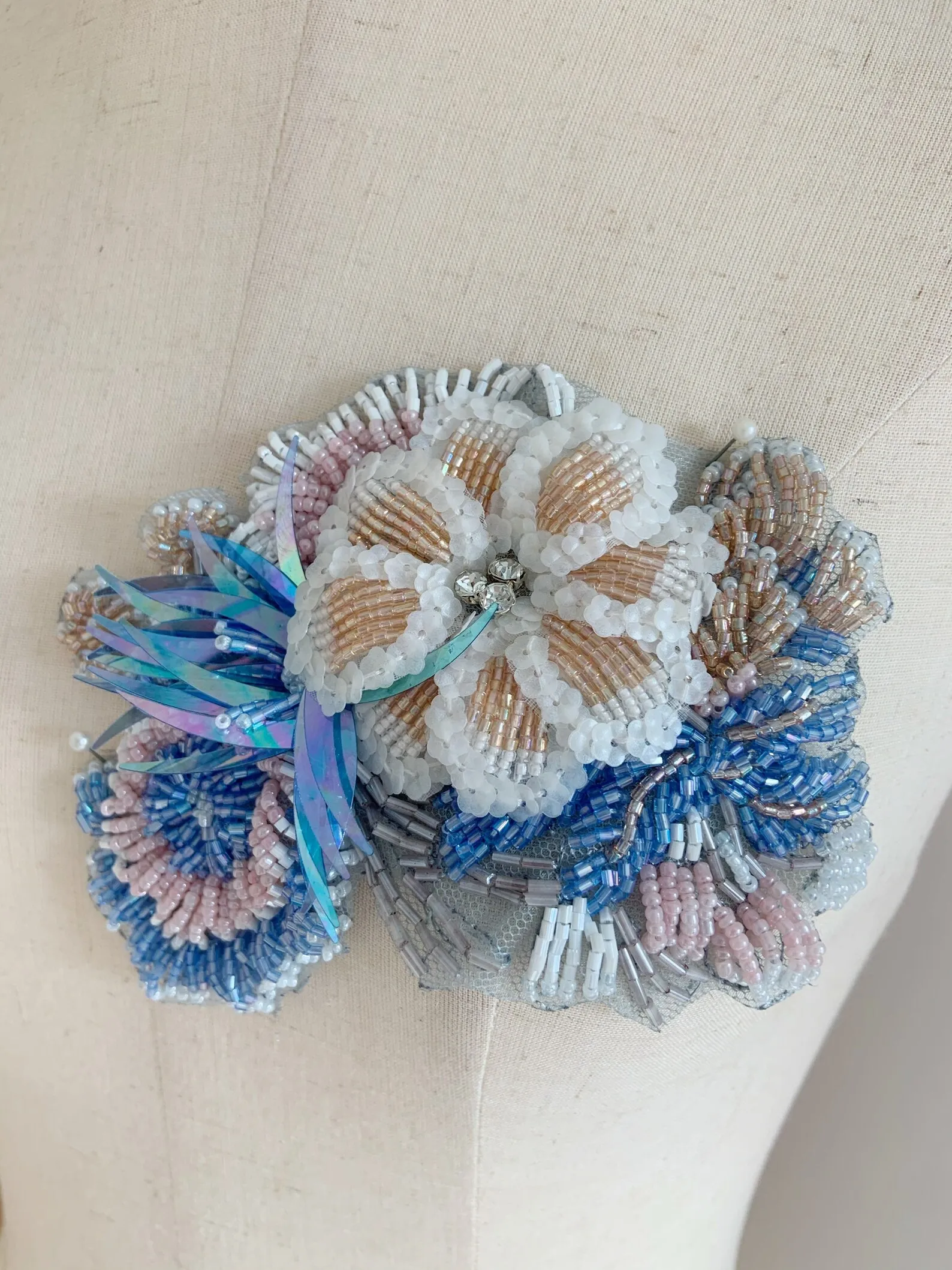 Heavy Colorful Bead Applique Flowers Bodice Patch for Couture Dance Costume Handcrafted Sequins Floral
Heavy Colorful Bead Applique Flowers Bodice Patch for Couture Dance Costume Handcrafted Sequins Floral