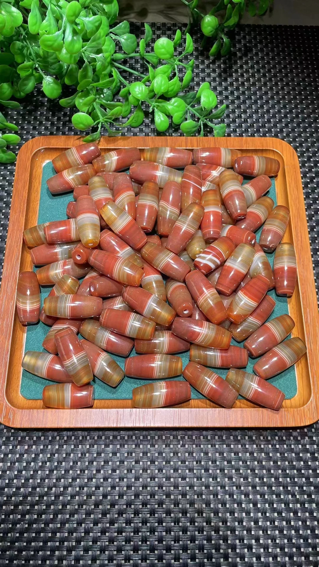 90pcs/lot Wholesales Same Materials Red Color Strip Beads Loose Jewelry Accessories DIY
90pcs/lot Wholesales Same Materials Red Color Strip Beads Loose Jewelry Accessories DIY