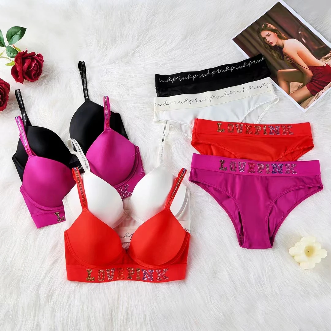 2023 Women's Love pink Lingerie Suit Bowknot Sexy bras push up Lingerie Underwear Two Piece Female red Set christmas lingerie
2023 Women's Love pink Lingerie Suit Bowknot Sexy bras push up Lingerie Underwear Two Piece Female red Set christmas lingerie