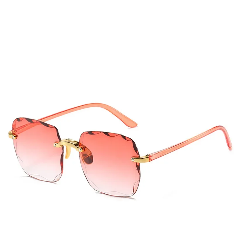 2021 Ladies Large Size Gradient Frameless Square Sunglasses Ladies Wave Edge Fashion Fashion All-match Designer Temperament
2021 Ladies Large Size Gradient Frameless Square Sunglasses Ladies Wave Edge Fashion Fashion All-match Designer Temperament
