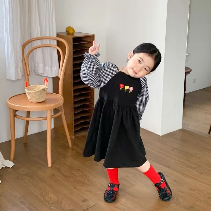 Girls Casual Dresses Lattice Splicing Embroidery Korea Style Spring Autumn Long Square Collar Childrens Clothing Pleated Dress
Girls Casual Dresses Lattice Splicing Embroidery Korea Style Spring Autumn Long Square Collar Childrens Clothing Pleated Dress