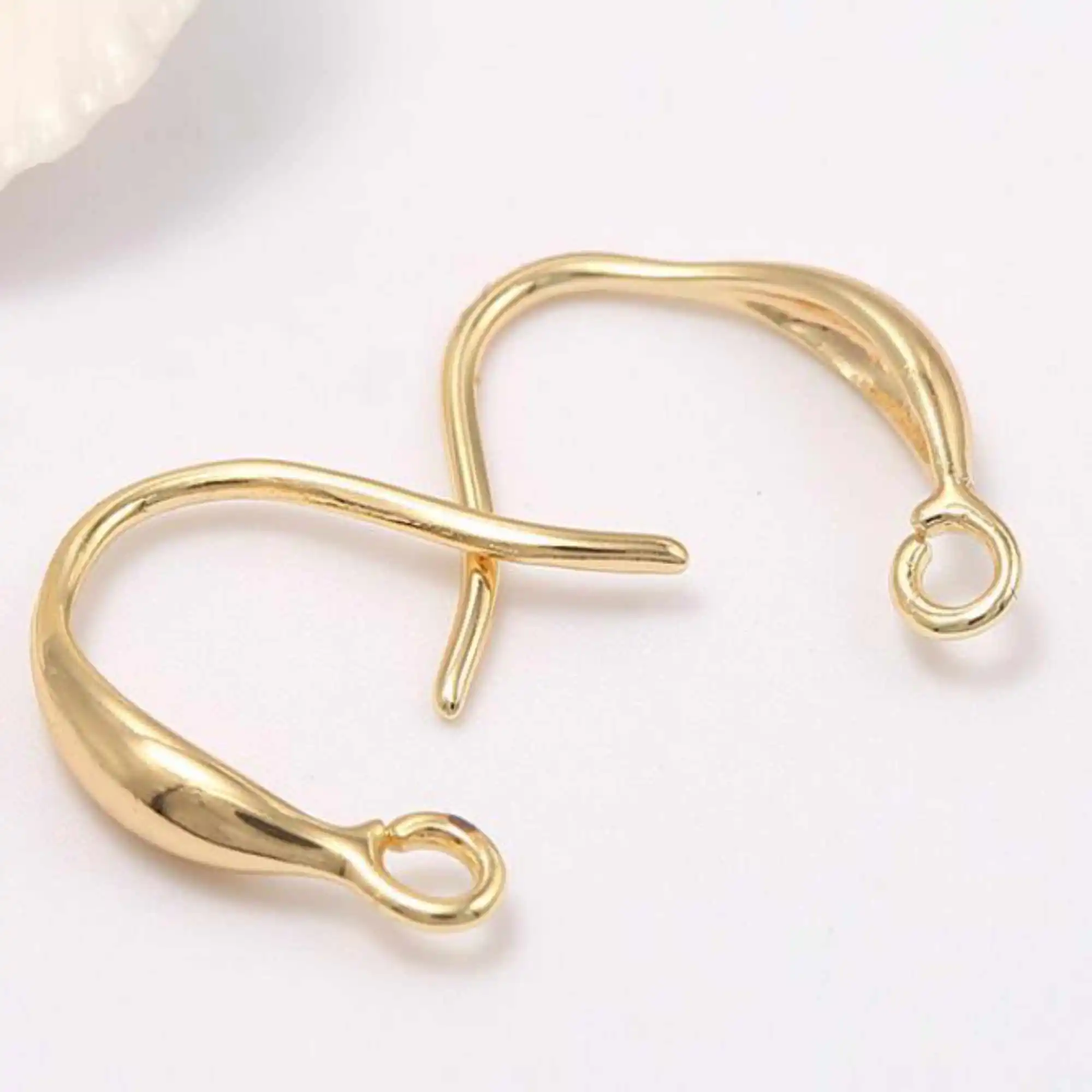 10pcs accessories copper plating Pierced 14k gold ear hook Woman Fashion Concinnity Accessories Simple Cuprum Party Birthday
10pcs accessories copper plating Pierced 14k gold ear hook Woman Fashion Concinnity Accessories Simple Cuprum Party Birthday