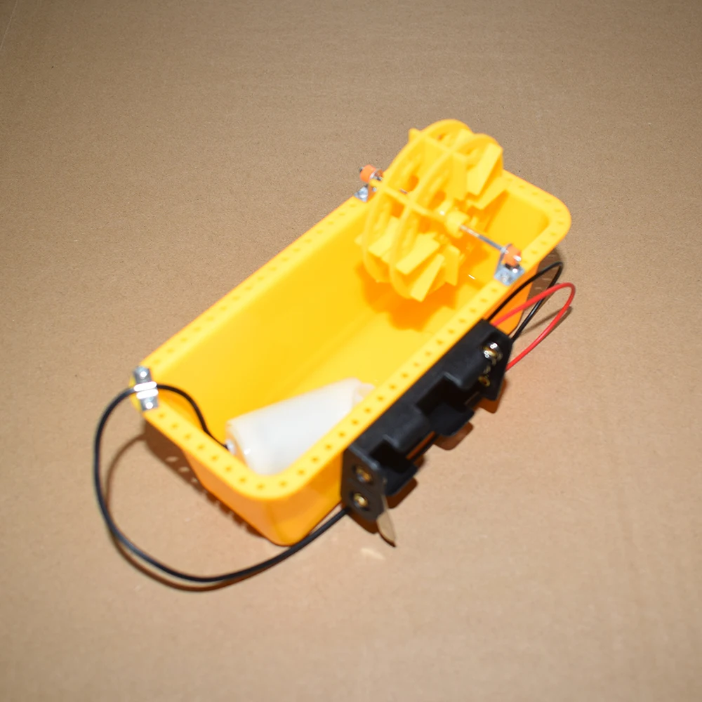 Simple water wheel DIY toy accessories Technology small production model Children's handicraft
Simple water wheel DIY toy accessories Technology small production model Children's handicraft