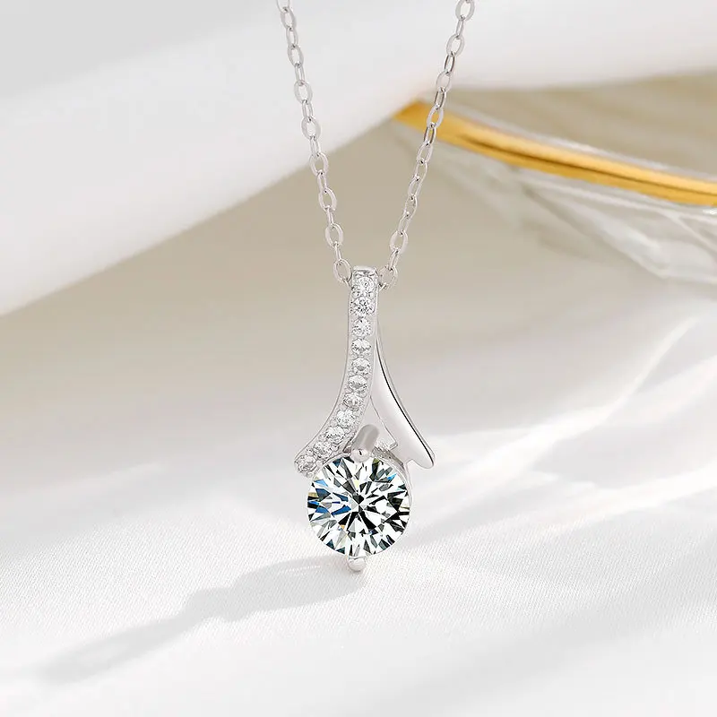 S925 sterling silver necklace inlaid simple temperament pendant herringbone female micro-inlaid clavicle chain jewelry
S925 sterling silver necklace inlaid simple temperament pendant herringbone female micro-inlaid clavicle chain jewelry