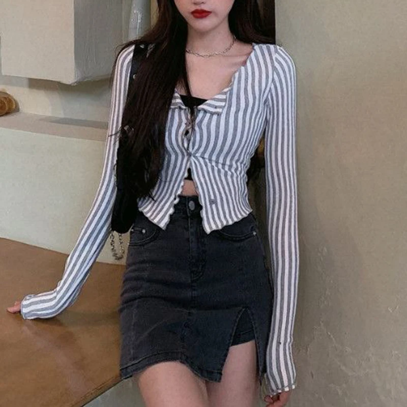 Gidyq Fashion Women Striped Shirts Casual Korean Streetwear Female Long Sleeve Tops Y2K All Match Slim Fit Shirts Autumn New
Gidyq Fashion Women Striped Shirts Casual Korean Streetwear Female Long Sleeve Tops Y2K All Match Slim Fit Shirts Autumn New