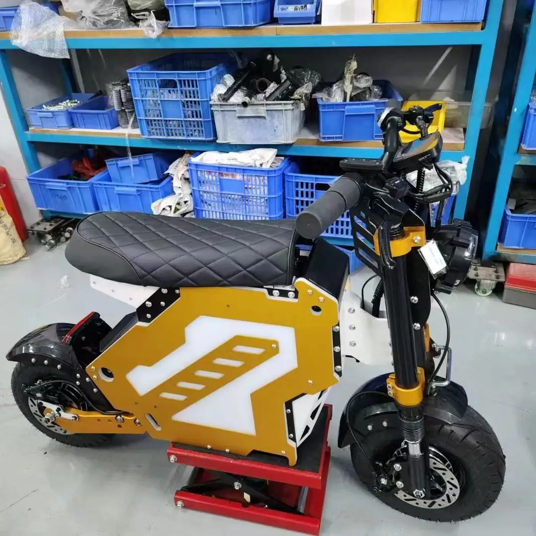 Fast 52V 60V 72V Electric Scooter Motorcycle 5000w 7000w 10000w 15000w Dual Motor 13Inch Fat Tires Powerful AdultsE-Scooters
Fast 52V 60V 72V Electric Scooter Motorcycle 5000w 7000w 10000w 15000w Dual Motor 13Inch Fat Tires Powerful AdultsE-Scooters