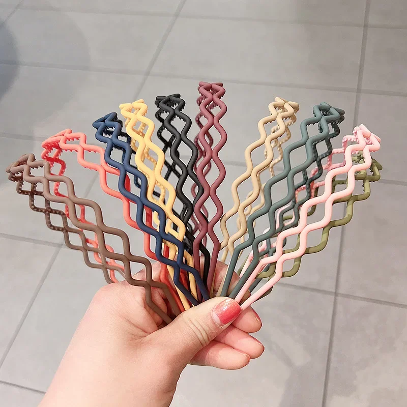 2024 New Fashion Solid Color Resin Geometric Grid Anti-slip Wave Headband Hair Band for Women Girls Hair Accessories Headwear
2024 New Fashion Solid Color Resin Geometric Grid Anti-slip Wave Headband Hair Band for Women Girls Hair Accessories Headwear