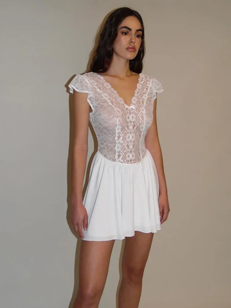 TARUXY Sexy Elegant Lace Splice See Through Folds Dress For Women V Neck Short Sleeve Mini White Bodycon Dresses Party Putfits
TARUXY Sexy Elegant Lace Splice See Through Folds Dress For Women V Neck Short Sleeve Mini White Bodycon Dresses Party Putfits