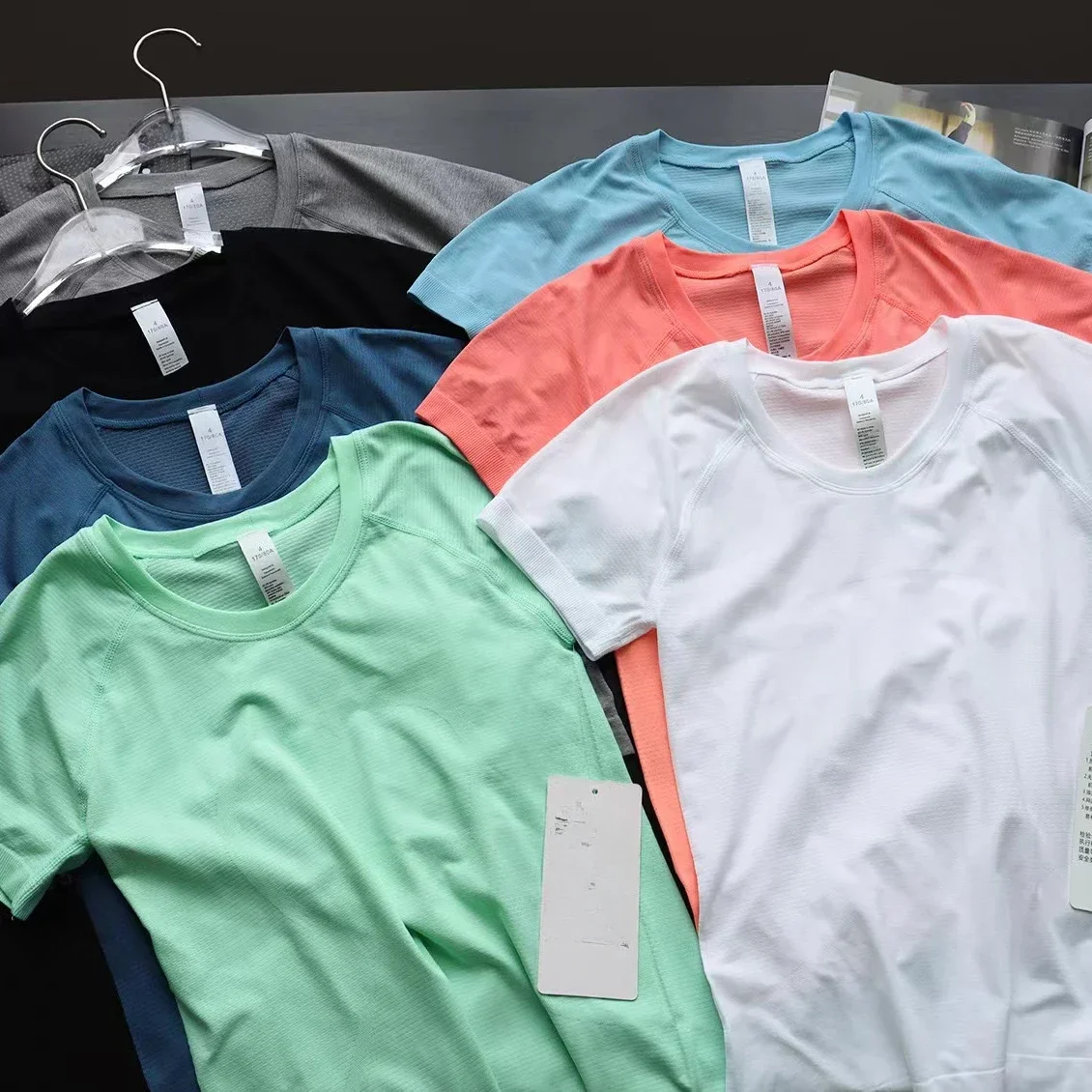 Lulu-Women Swiftly Tech 2.0 Short Version Sports Short Sleeve T-shirt Quick Dry Breathable High Elastic Yoga Fitness Running Top
Lulu-Women Swiftly Tech 2.0 Short Version Sports Short Sleeve T-shirt Quick Dry Breathable High Elastic Yoga Fitness Running Top