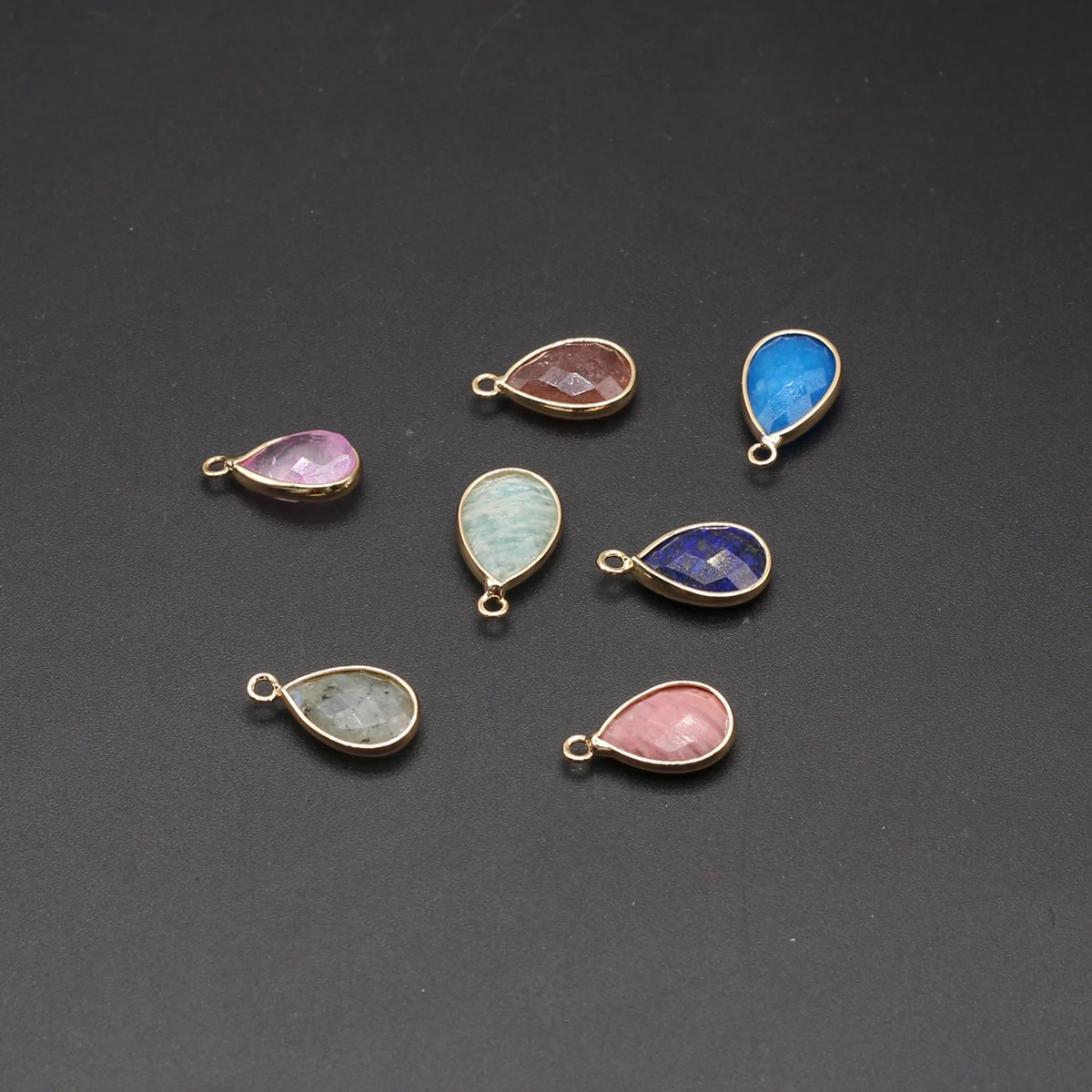 10PCS Wholesale Charm Natural Stone Water Droplet Shape Lapis Lazuli Flash Labradorite Pendant DIY Necklace Earrings Accessories
10PCS Wholesale Charm Natural Stone Water Droplet Shape Lapis Lazuli Flash Labradorite Pendant DIY Necklace Earrings Accessories