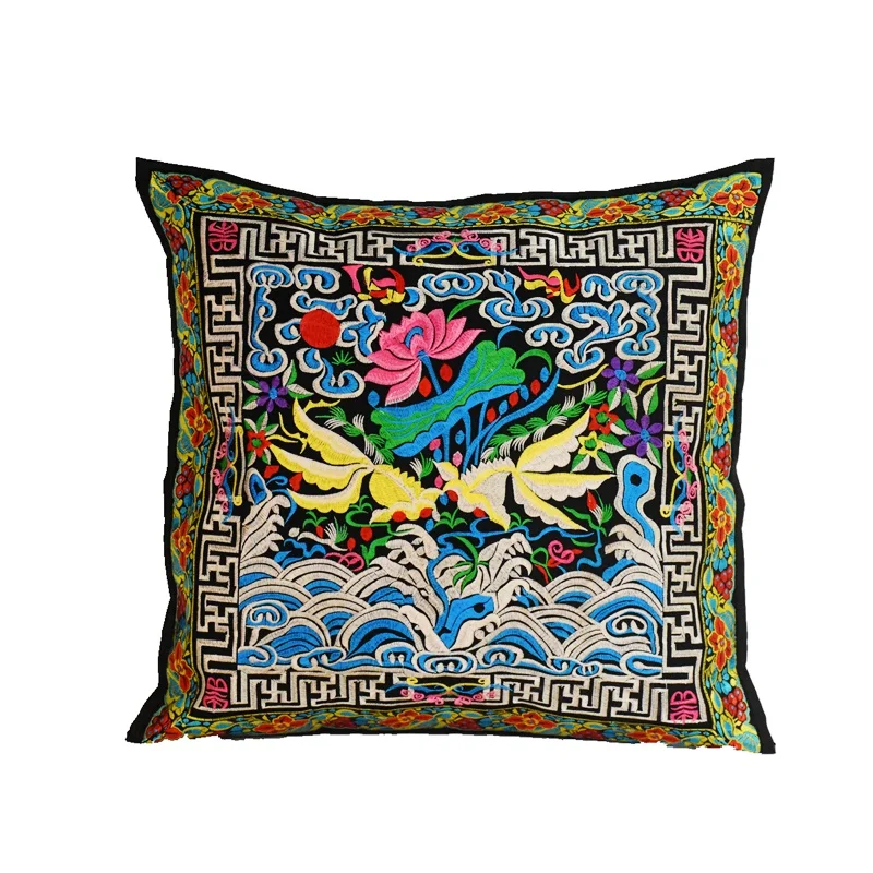 Ethnic style cloth art, hand-embroidered pillow, Chinese style embroidered cushion bag, hanging decoration, cushion cove
Ethnic style cloth art, hand-embroidered pillow, Chinese style embroidered cushion bag, hanging decoration, cushion cove