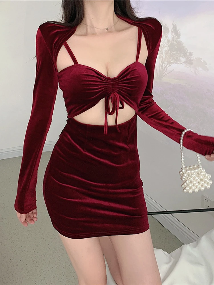 Red Sexy Bodycon Halter Dress for Women 2023 Spring and Autumn New Velvet Buttock Covering Skirt Cardigan Two-piece Suit Black
Red Sexy Bodycon Halter Dress for Women 2023 Spring and Autumn New Velvet Buttock Covering Skirt Cardigan Two-piece Suit Black