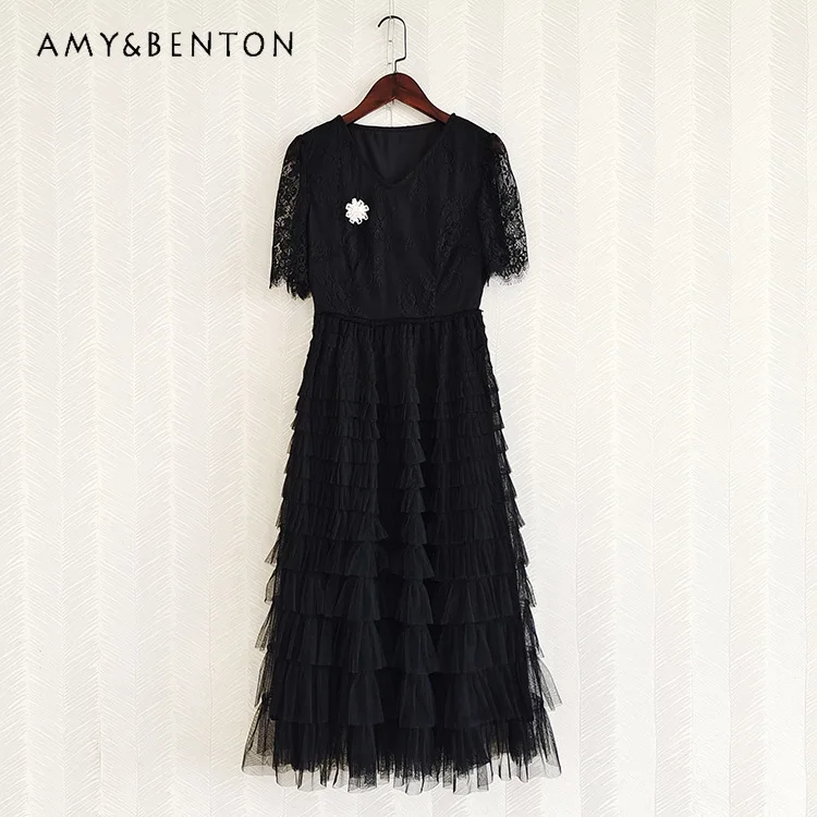 2023 Summer Women's Clothing New Black Short Sleeve Dress V-neck Lace Stitching High Waist Cake Ruffles Fairy Long Dress
2023 Summer Women's Clothing New Black Short Sleeve Dress V-neck Lace Stitching High Waist Cake Ruffles Fairy Long Dress