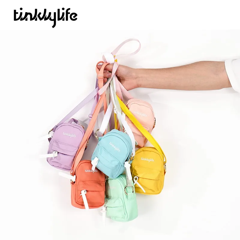 People and pets share mini backpacks, pet backpacks, and macaroon dogs go out with school bags.
People and pets share mini backpacks, pet backpacks, and macaroon dogs go out with school bags.
