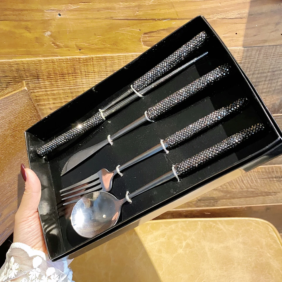 4Pcs Sets Silver Dinnerware Black Rhinestones Stainless Steel Cutlery Chopsticks Fork Knife Spoon Tableware Portable Flatware
4Pcs Sets Silver Dinnerware Black Rhinestones Stainless Steel Cutlery Chopsticks Fork Knife Spoon Tableware Portable Flatware