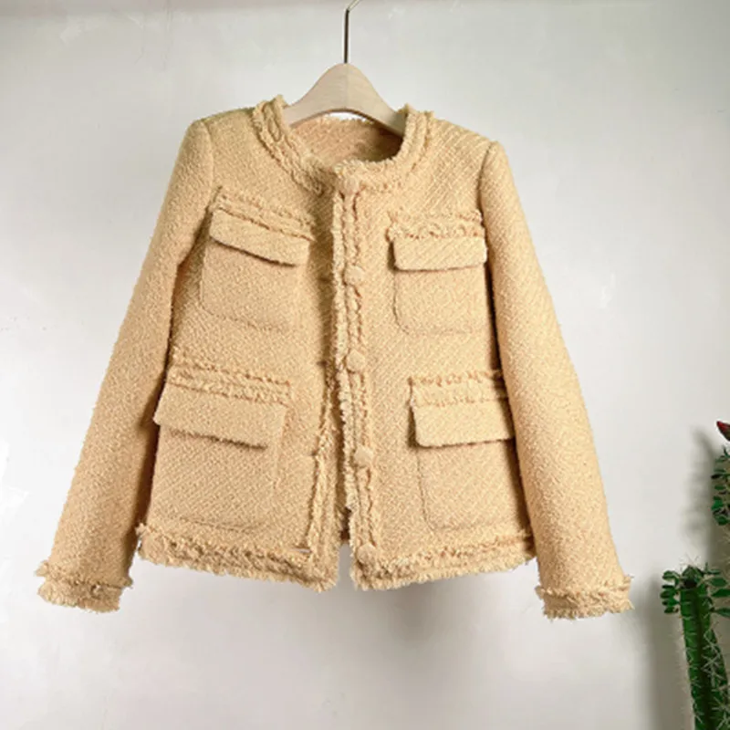 Advanced Sense 2023 Winter New French Woolen Small Fragrance Style Woolen Retro Coat Women's Long Sleeve Cardigan Tweed Jacket
Advanced Sense 2023 Winter New French Woolen Small Fragrance Style Woolen Retro Coat Women's Long Sleeve Cardigan Tweed Jacket