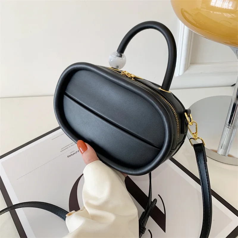 Fashion Small PU Leather Women's Shoulder Bag Summer 2022 Designer Cute Handbag with Short Handles Luxury Trendy Crossbody Bag
Fashion Small PU Leather Women's Shoulder Bag Summer 2022 Designer Cute Handbag with Short Handles Luxury Trendy Crossbody Bag