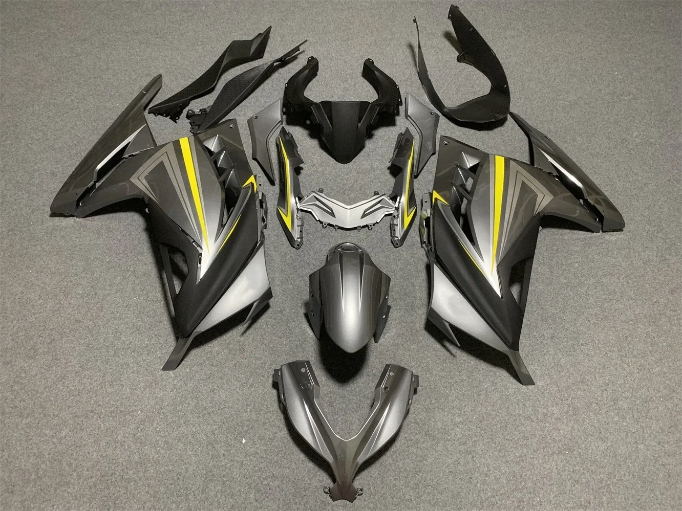 For Kawasaki Ninja 300 2013-2017 2014 2015 Motorcycle ABS Plastic Fairing Kit, Motorcycle Ninja 300 EX300 Body Fairing Green
For Kawasaki Ninja 300 2013-2017 2014 2015 Motorcycle ABS Plastic Fairing Kit, Motorcycle Ninja 300 EX300 Body Fairing Green
