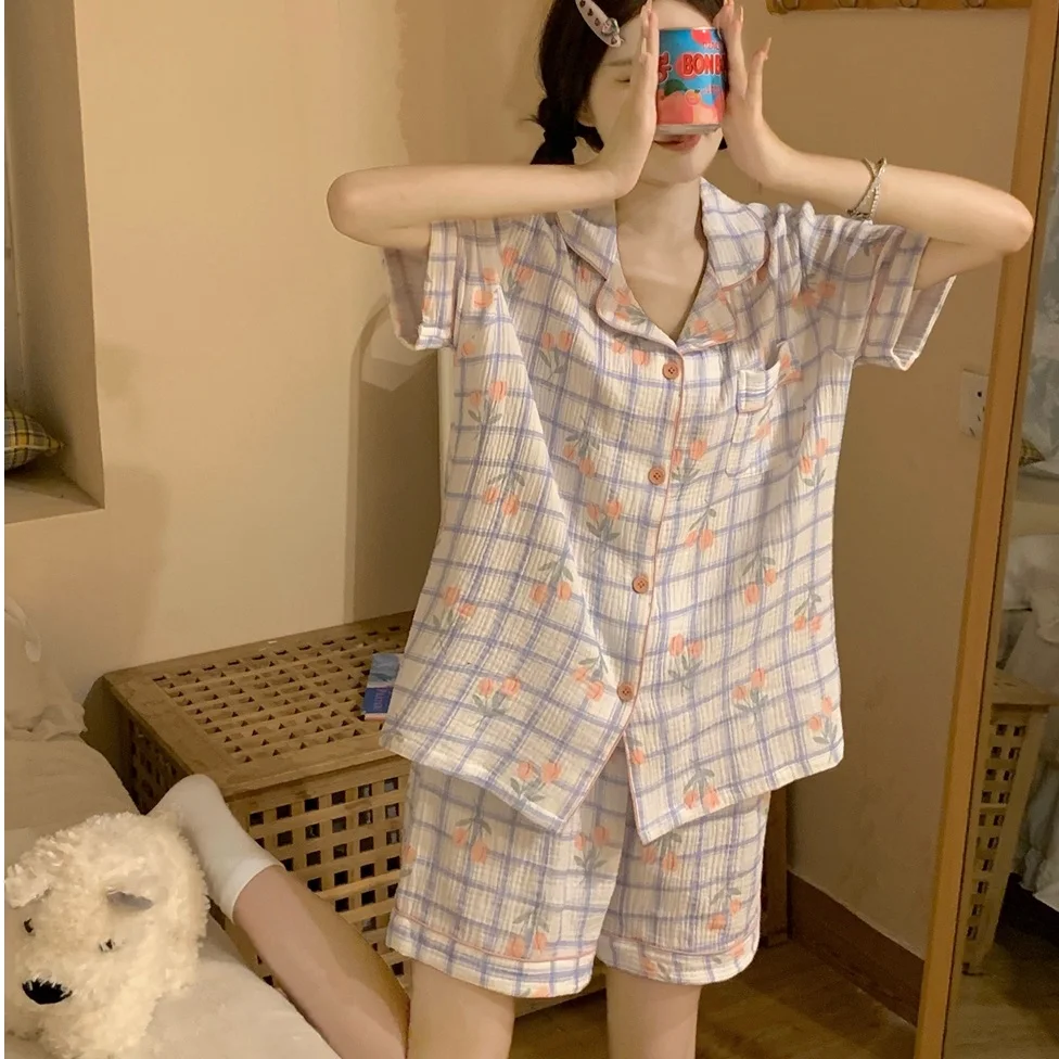 100% Cotton Sleepwear 2 Pieces Set Flowers Print Plaid Girls Pijamas Set Cute Summer Shorts Home Suit Breathable Lapel S239
100% Cotton Sleepwear 2 Pieces Set Flowers Print Plaid Girls Pijamas Set Cute Summer Shorts Home Suit Breathable Lapel S239