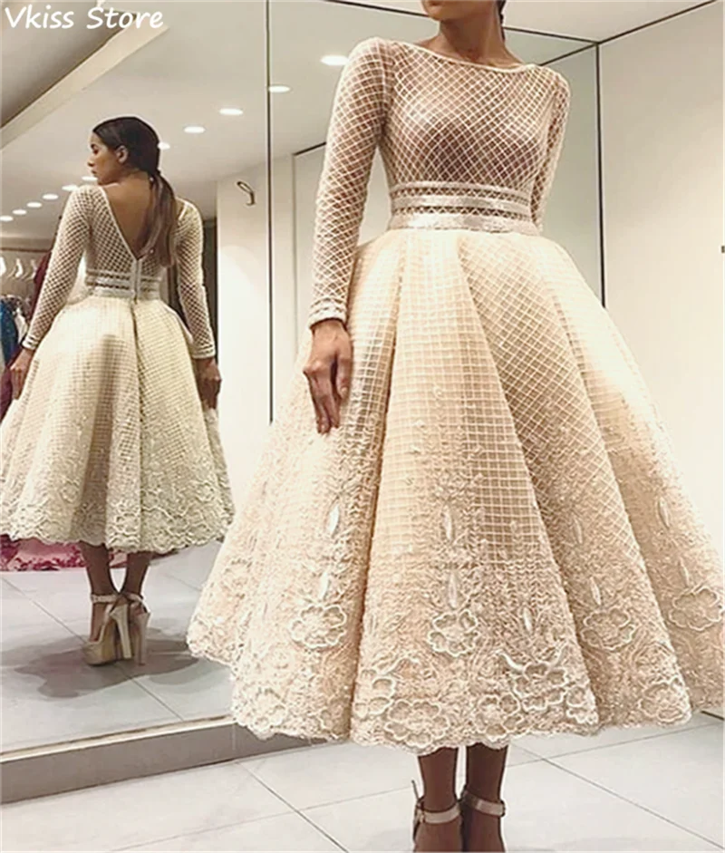 Elegant Bige Color Lace Evening Dresses Full Sleeves V-Back Tea-length Prom Gown A-line 2021 Illusion платье с блестками платье
Elegant Bige Color Lace Evening Dresses Full Sleeves V-Back Tea-length Prom Gown A-line 2021 Illusion платье с блестками платье