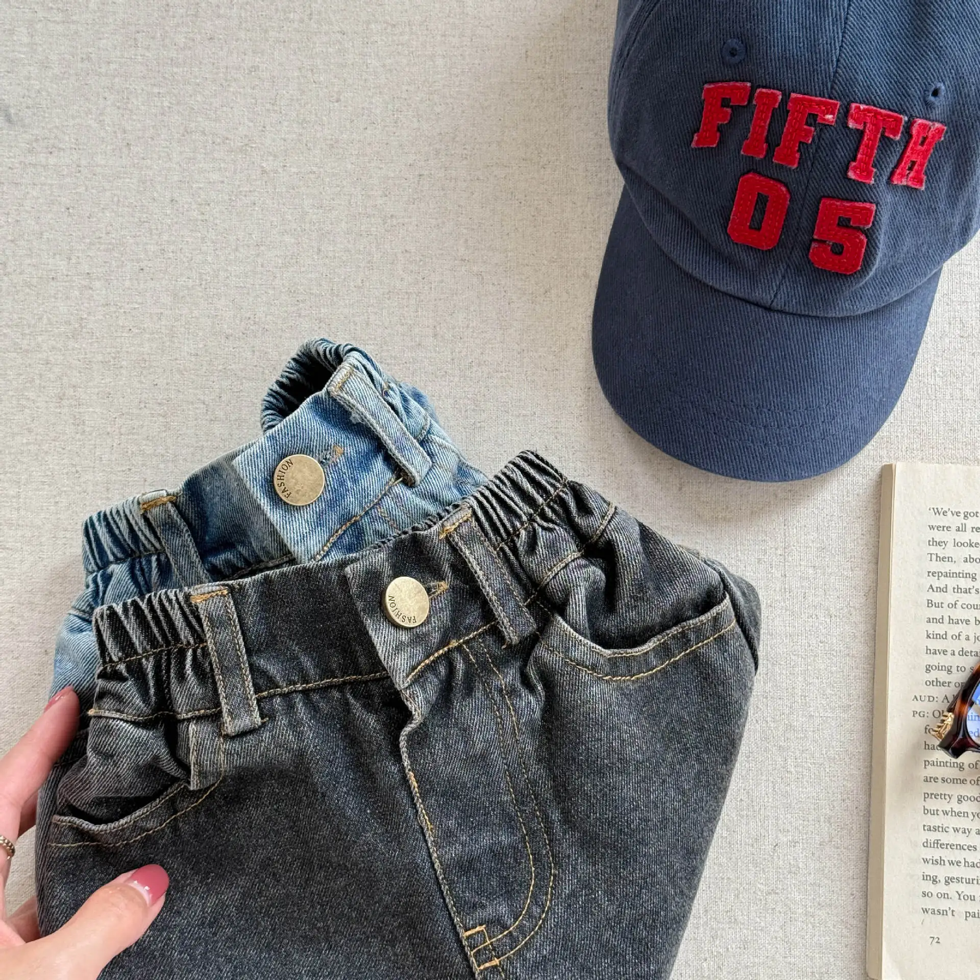 2025 Summer New Girls Denim Shorts Children Casual Pants Loose Boys Jeans Solid Color Baby Shorts Kids Clothes 45 S3ba12a1c9598416fbcf6d534b31e38a6I