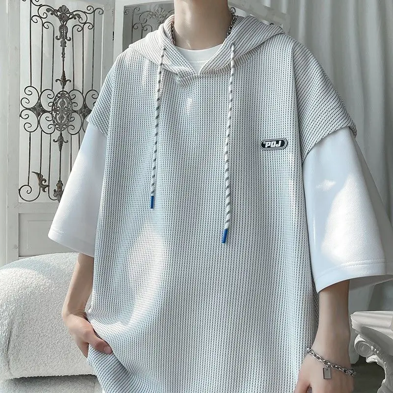 Fake two-piece hooded T-shirt men's summer loose American fashion brand short-sleeved T-shirt waffle half-sleeved sweatshirt y2k
Fake two-piece hooded T-shirt men's summer loose American fashion brand short-sleeved T-shirt waffle half-sleeved sweatshirt y2k