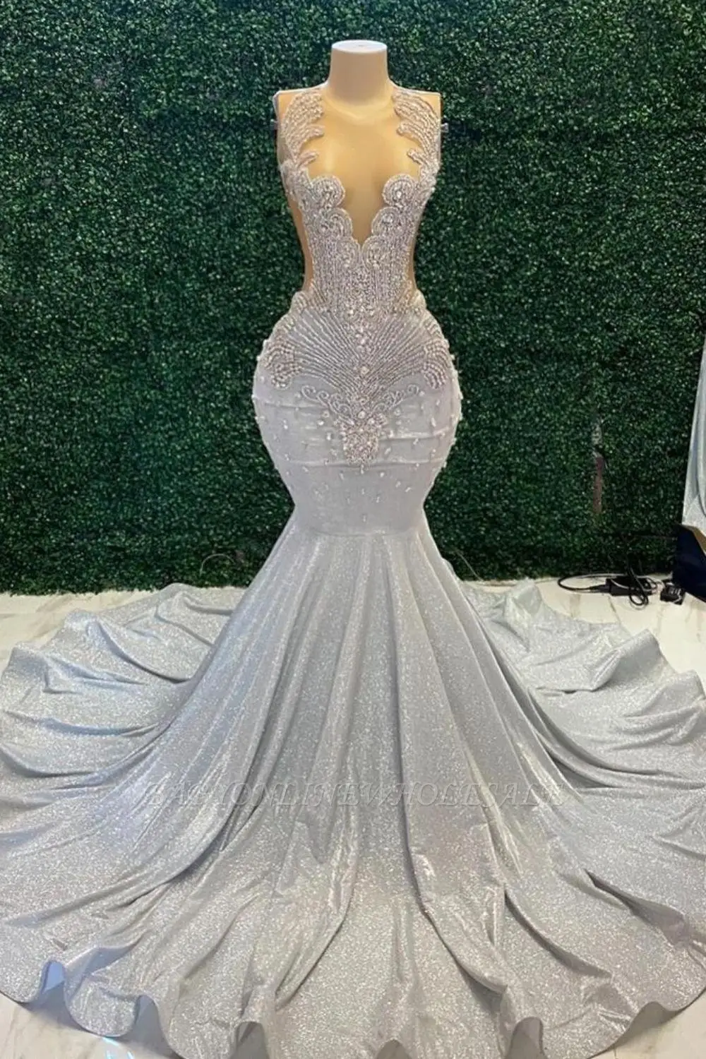 Exquisite Crystal Sequined Sheer V Neck Mermaid Prom Dresses Women Sparkly Beading Formal Party Evening Gowns Vestido De Fiesta
Exquisite Crystal Sequined Sheer V Neck Mermaid Prom Dresses Women Sparkly Beading Formal Party Evening Gowns Vestido De Fiesta