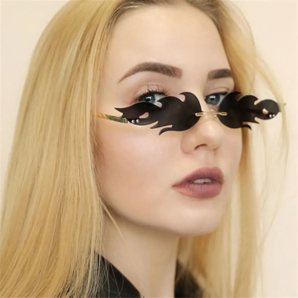 Steampunk Fire Flame Sunglasses Women Vintage Brand Designer Rimless Metal Sun Glasses Trending Mirror Lens Narrow Eyewear UV400
Steampunk Fire Flame Sunglasses Women Vintage Brand Designer Rimless Metal Sun Glasses Trending Mirror Lens Narrow Eyewear UV400
