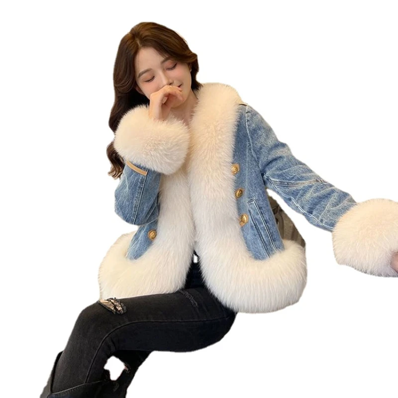 Imitation Fox Fur Women's Short Thick Inner Bold Young Fashion Small Fragrance Jacket Internet Celebrity Popular Style
Imitation Fox Fur Women's Short Thick Inner Bold Young Fashion Small Fragrance Jacket Internet Celebrity Popular Style