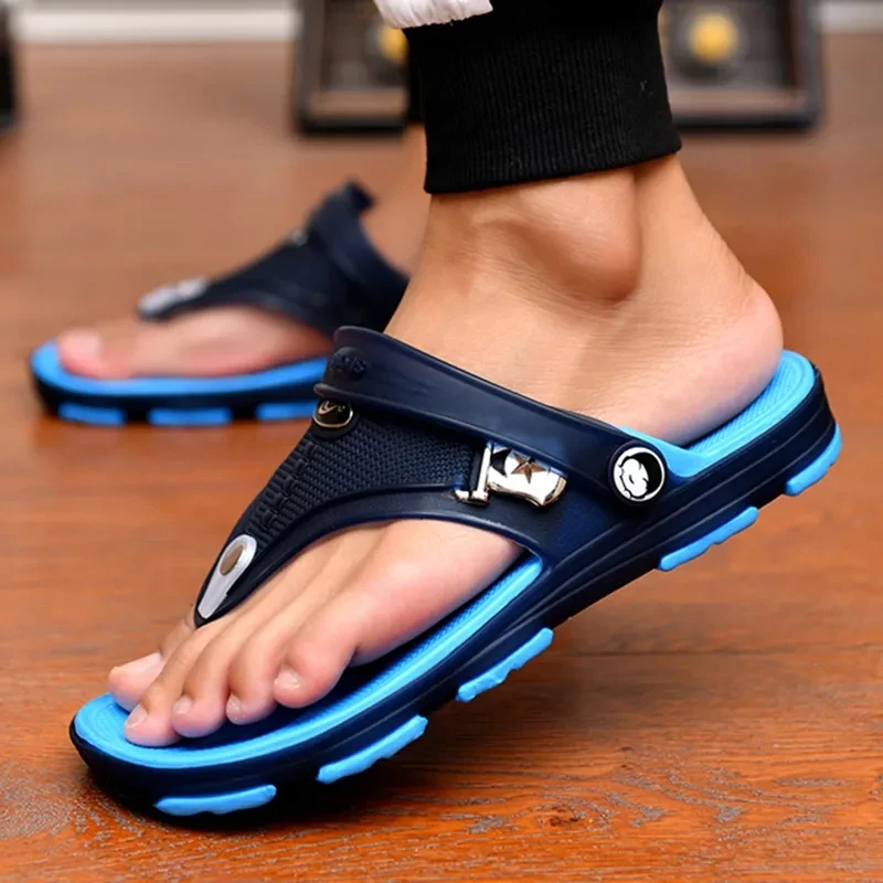 

Men's Flip Flops Beach Slippers Sandals Summer Men's Flat Shoes Antiskid Fashion Designer Slippers Rubber Casual Slides for Men