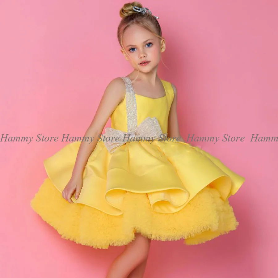 Cute Yellow Flower Girl Dress Square Neck Silver Bow Ruffles Satin Party for Girls Birthday Graduation Pageant Gown
Cute Yellow Flower Girl Dress Square Neck Silver Bow Ruffles Satin Party for Girls Birthday Graduation Pageant Gown