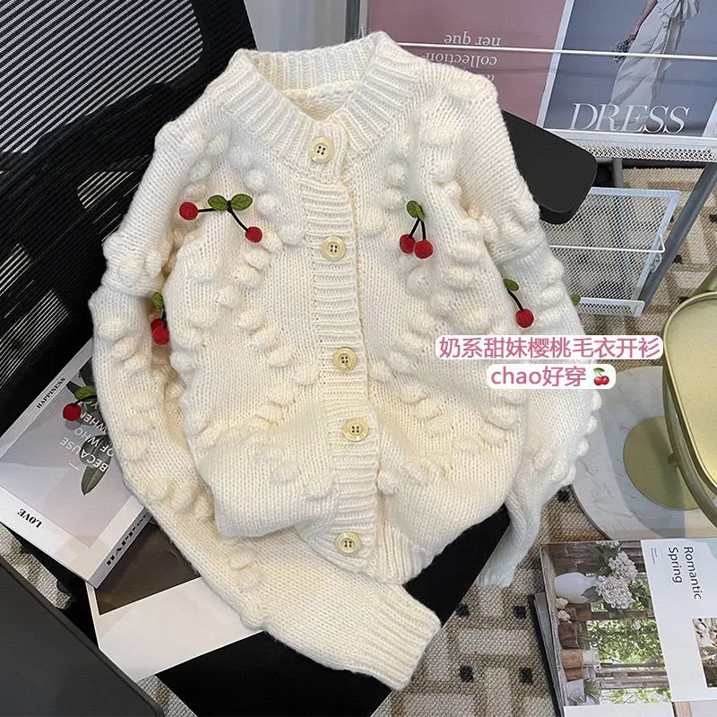 Вишневый свитер, кардиган, женский, зимний, толстый, температурный, мягкий, с дизайном, молодой, короткий, пальто, свитер, одежда
Вишневый свитер, кардиган, женский, зимний, толстый, температурный, мягкий, с дизайном, молодой, короткий, пальто, свитер, одежда