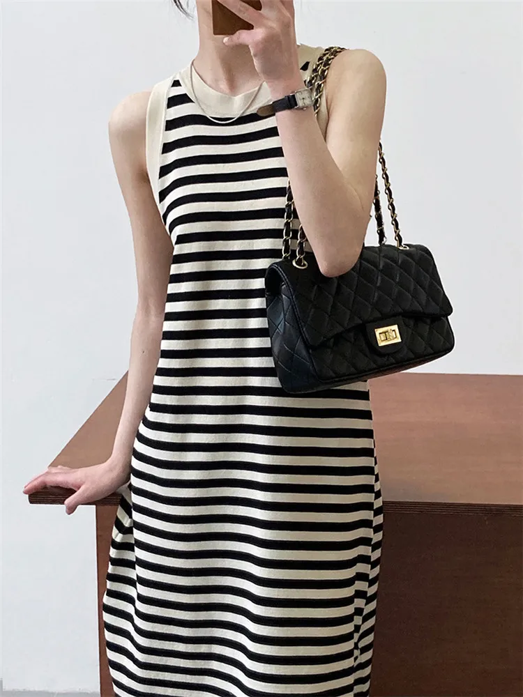 Striped Knitted Mid-Long Dress For Women Sleeveless Vest Straight Dresses Summer O-neck Split Casual Vestidos Female D008
Striped Knitted Mid-Long Dress For Women Sleeveless Vest Straight Dresses Summer O-neck Split Casual Vestidos Female D008
