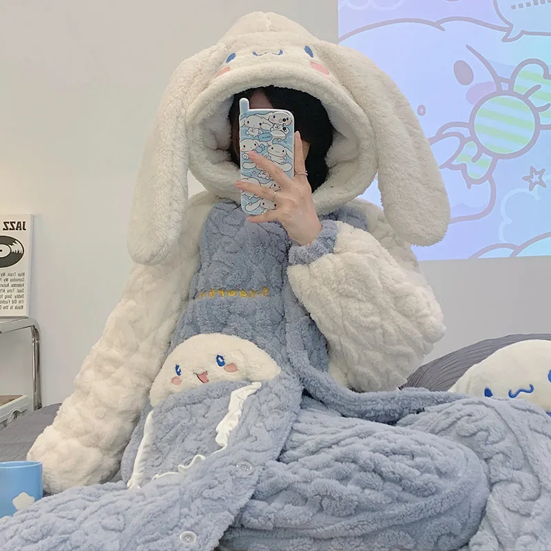 Kawaii Kuromi Cinnamoroll Linabell утолщенная Длинная женская зимняя аниме Sanrioed теплая Коралловая флисовая домашняя одежда
Kawaii Kuromi Cinnamoroll Linabell утолщенная Длинная женская зимняя аниме Sanrioed теплая Коралловая флисовая домашняя одежда