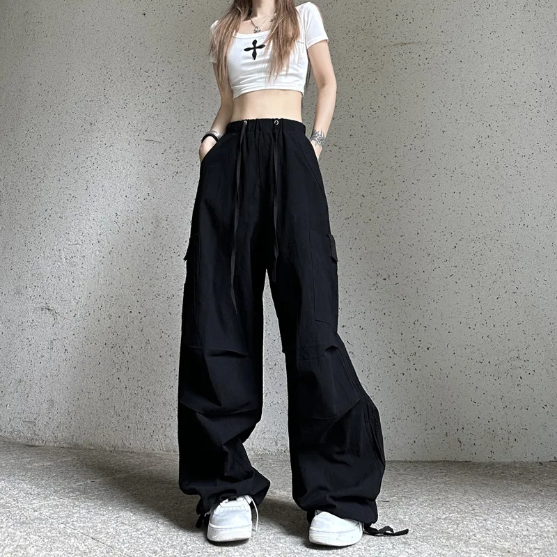 2023 Women's Pants Summer New Overalls Design Sense Loose and Comfortable Retro High Waist Free Shipping
2023 Women's Pants Summer New Overalls Design Sense Loose and Comfortable Retro High Waist Free Shipping