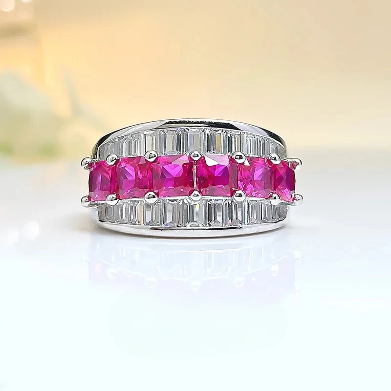 

Luxury Personalized Fashion Artificial Red Treasure Diamond Ring Set with 925 Sterling Silver Niche Design Wedding Jewelry