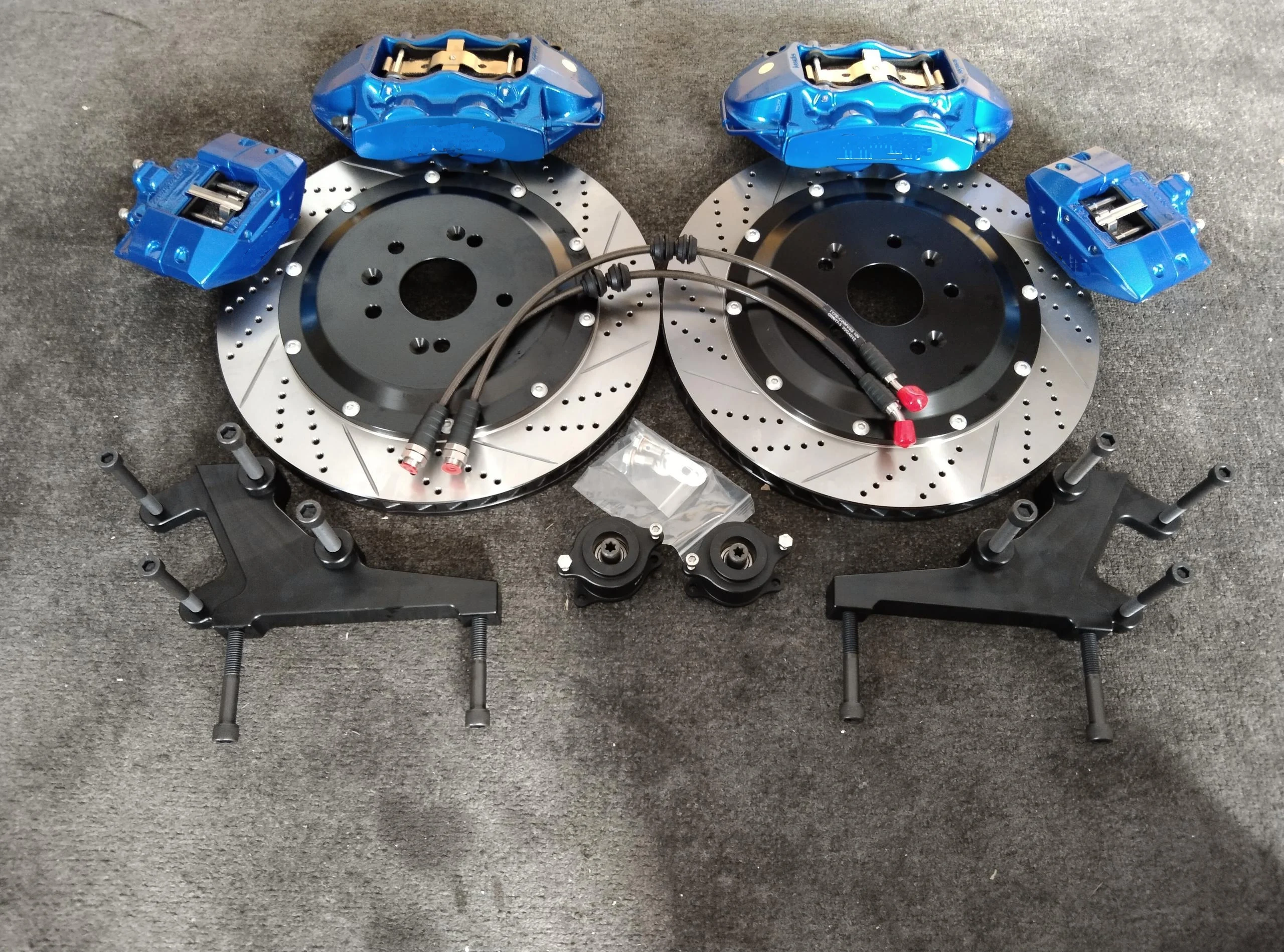 

Icooh Racing High Quality 4 Piston Caliper and E-brake with 380*28mm Drilled and Slotted Disc for Haval F7/F7X 20inch