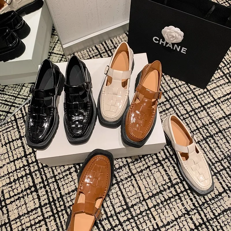Vintage Woven Platform Loafers Square Toe Soft Leather T-Strap Pumps Comfortable Casual Thick Heel Women Shoes Sandalias Mujer
Vintage Woven Platform Loafers Square Toe Soft Leather T-Strap Pumps Comfortable Casual Thick Heel Women Shoes Sandalias Mujer