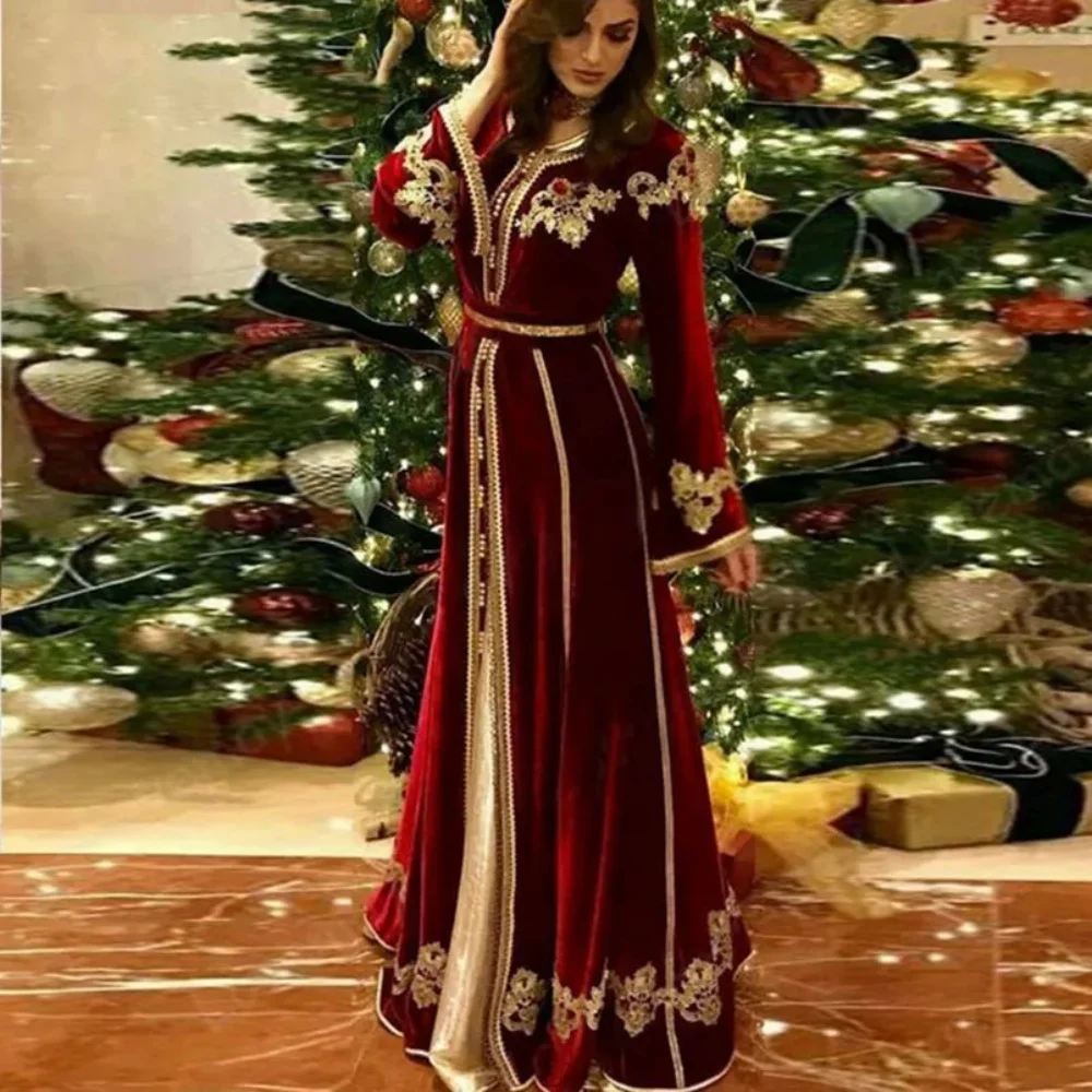 

Velour Formal Evening dress Burgundy Moroccan A-Line Long Sleeve Saudi Arabic Muslim Gold Appliques Dubai Prom Dresses For Women
