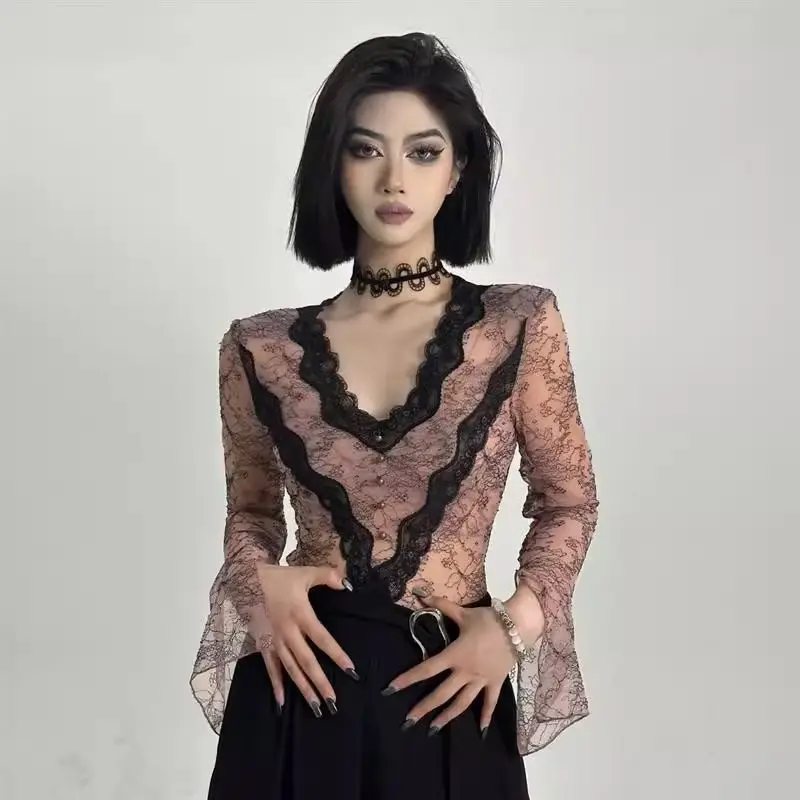 Deeptown Vintage Sexy Aesthetic T-shirts Women Elegant See Through V-neck Lace Tops Y2k Flared Sleeve Tshirts Transparent Mesh
Deeptown Vintage Sexy Aesthetic T-shirts Women Elegant See Through V-neck Lace Tops Y2k Flared Sleeve Tshirts Transparent Mesh