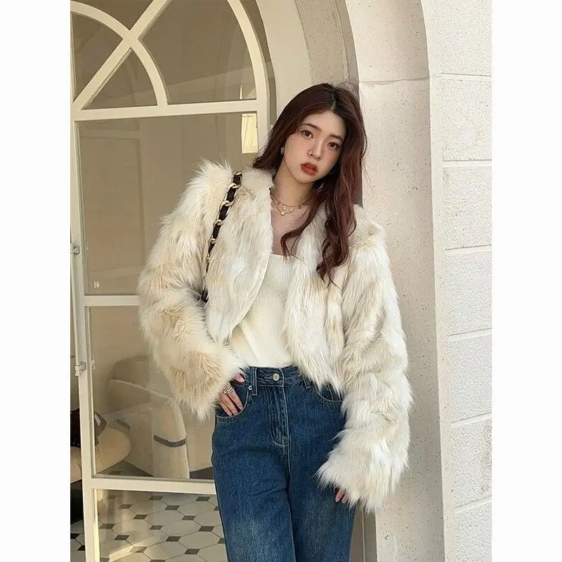 Women Elegant Imitation Plush Faux Fur Overcoat Female Casual Loose Soft Cardigan Jackets 2023 Winter New Fashion Coat C03
Women Elegant Imitation Plush Faux Fur Overcoat Female Casual Loose Soft Cardigan Jackets 2023 Winter New Fashion Coat C03