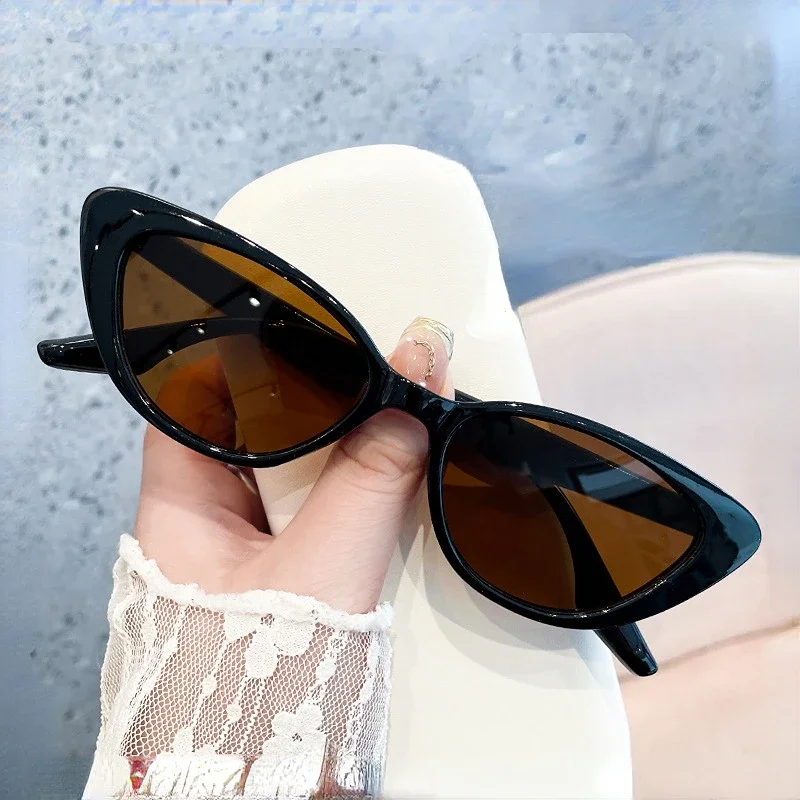 Fashion Non-polarized Women's Sunglasses Unisex Classic Retro Triangle Design Cat Eye Sun Glasses UV400 Outdoor Riding Eyewear
Fashion Non-polarized Women's Sunglasses Unisex Classic Retro Triangle Design Cat Eye Sun Glasses UV400 Outdoor Riding Eyewear