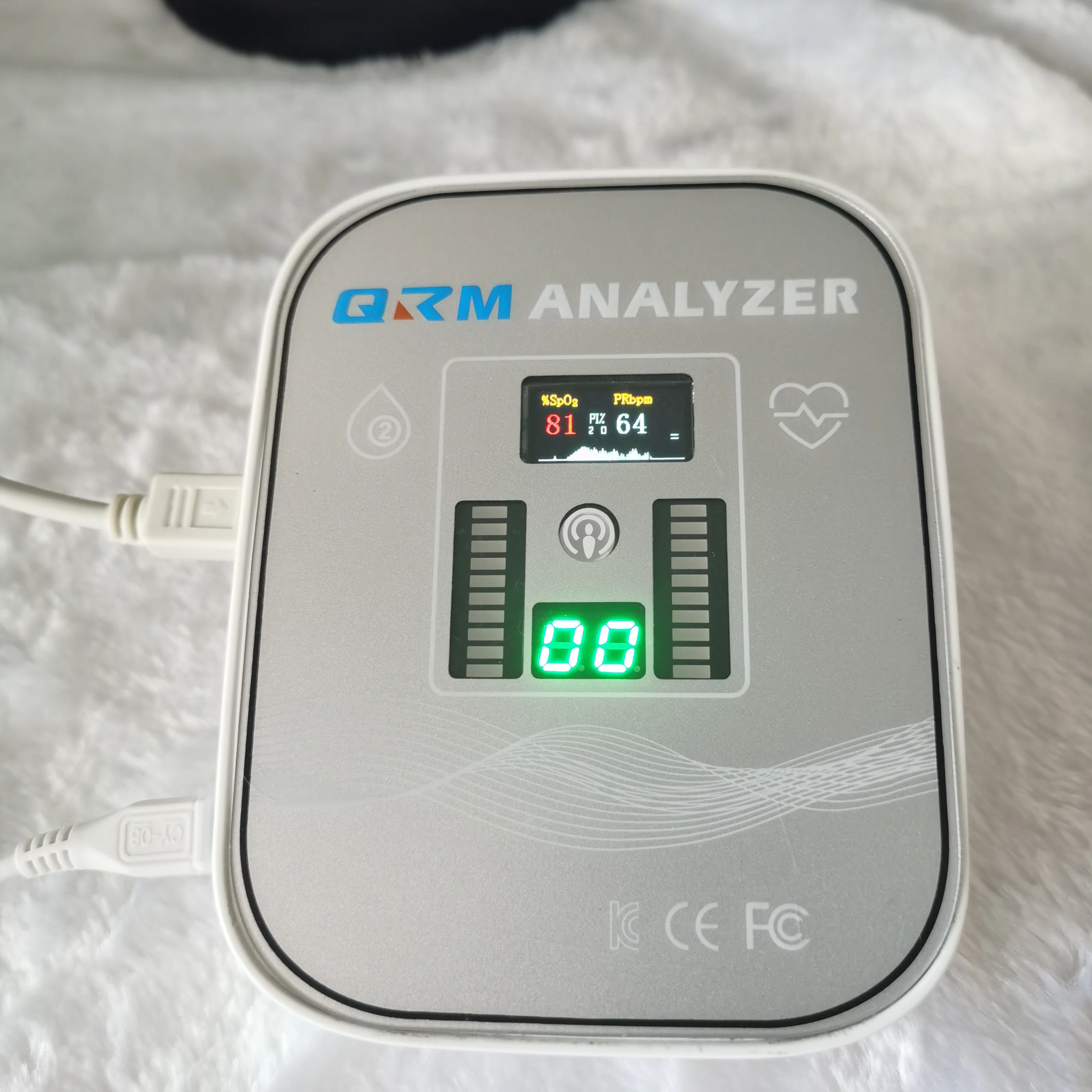 3 in 1 Professional Quantum Magnetic Resonance Analyzer with Oxygen Saturation Heart Rate test
3 in 1 Professional Quantum Magnetic Resonance Analyzer with Oxygen Saturation Heart Rate test