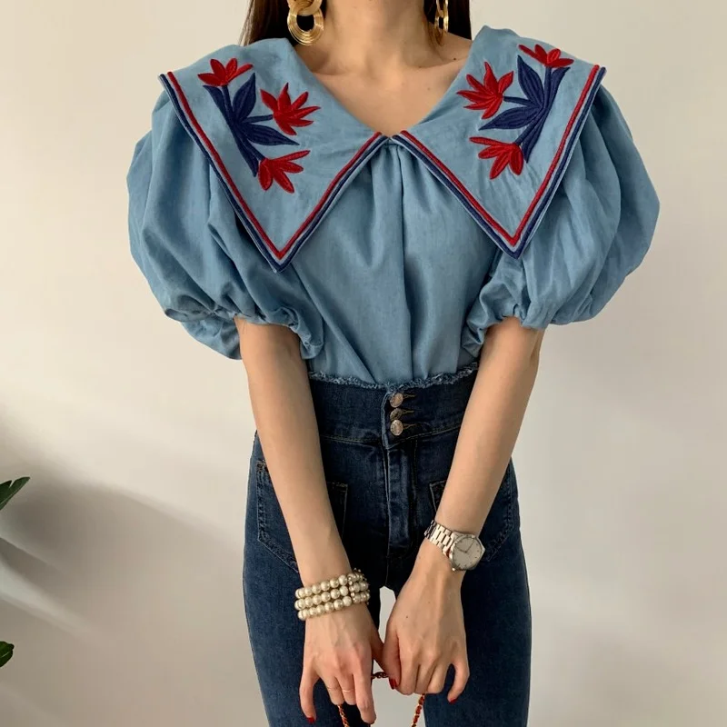Summer Korean Style Chic Floral Embroidery Vintage Slash Neck Short Lantern Sleeve Tshirts Loose All-match Femme Women's Clothes
Summer Korean Style Chic Floral Embroidery Vintage Slash Neck Short Lantern Sleeve Tshirts Loose All-match Femme Women's Clothes