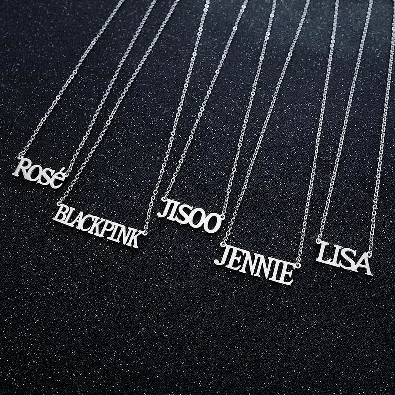 Черные ожерелья Pinkes со звездами периферийное ожерелье JISOO JENNIE ROSE LISA ожерелье с алфавитом подвески аксессуары украшения подарки на день рождения
Черные ожерелья Pinkes со звездами периферийное ожерелье JISOO JENNIE ROSE LISA ожерелье с алфавитом подвески аксессуары украшения подарки на день рождения