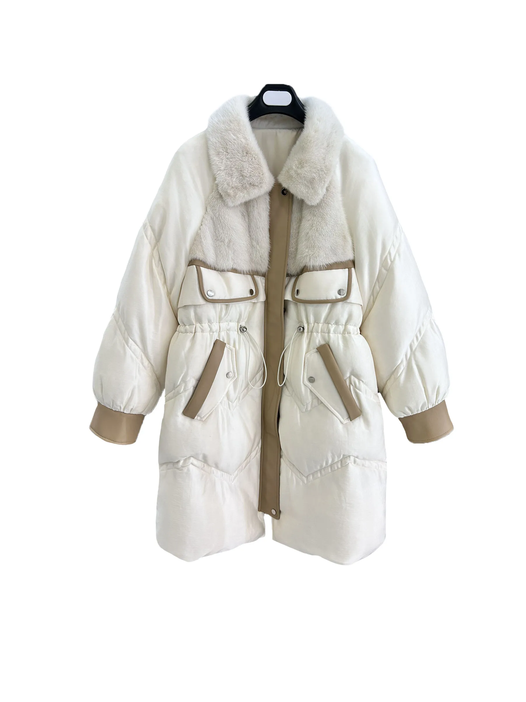 Down jacket lapel long loose version of the collision splicing design warm and comfortable 2023 winter new 1220
Down jacket lapel long loose version of the collision splicing design warm and comfortable 2023 winter new 1220