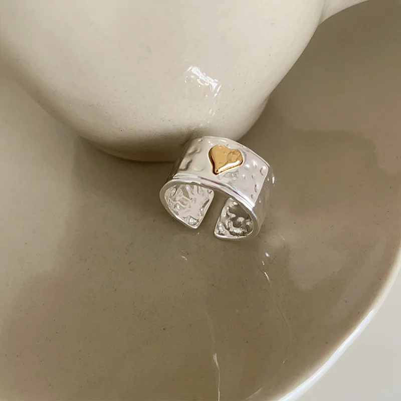 ALLNEWME Cute Romantic Gold Silver Contrast Color Metallic Heart Charm Rings for Women Pleated Wide Chunky Open Adjustable Ring
ALLNEWME Cute Romantic Gold Silver Contrast Color Metallic Heart Charm Rings for Women Pleated Wide Chunky Open Adjustable Ring