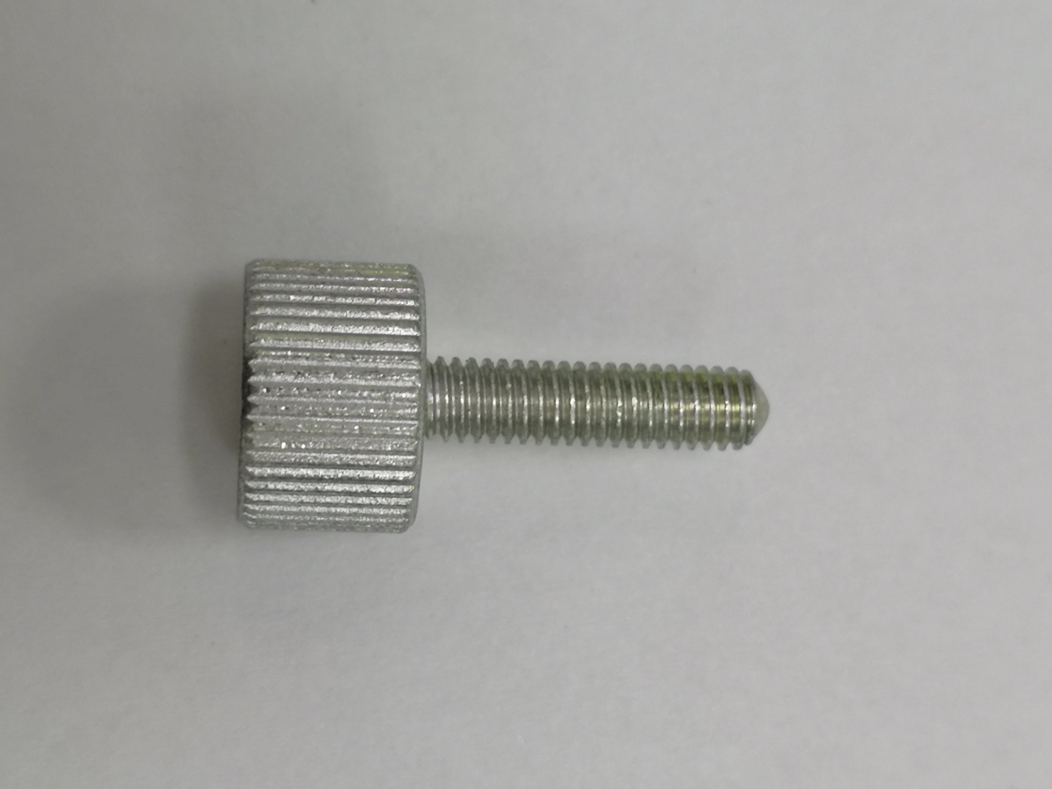DIN653 Flat Head Knurled Screw GB/T-835 M1.6/M2/M2.5/M3/M4/M5/M6 Carbon Steel Zinc Plating
DIN653 Flat Head Knurled Screw GB/T-835 M1.6/M2/M2.5/M3/M4/M5/M6 Carbon Steel Zinc Plating