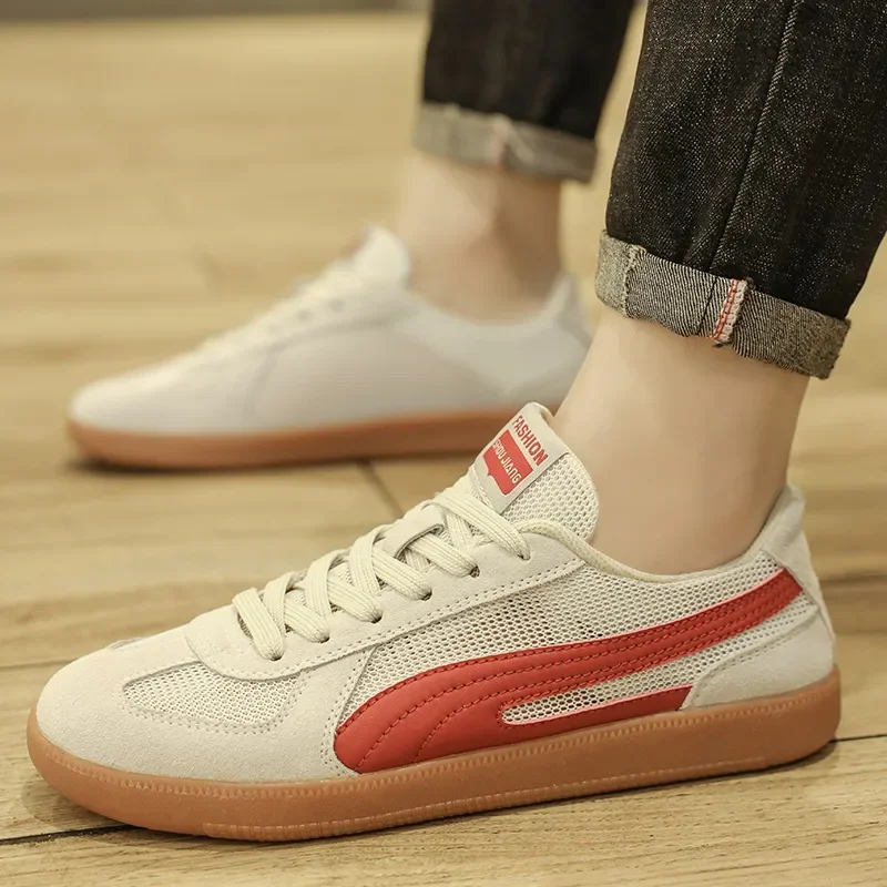 2023 New Men Sneakers Mesh Flat Shoes Fashion Breathable Retro Training Shoes Athletics Sport Casual Shoes Student Footwear
2023 New Men Sneakers Mesh Flat Shoes Fashion Breathable Retro Training Shoes Athletics Sport Casual Shoes Student Footwear