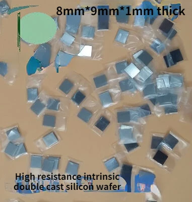 Высокопрочные силиконовые вафли разрезаны на небольшие квадратные вафли и однокристальные вафли расплавиваются в Кремниевой области.
Высокопрочные силиконовые вафли разрезаны на небольшие квадратные вафли и однокристальные вафли расплавиваются в Кремниевой области.